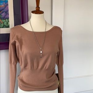 Beige sweater with Cut out the sleeves